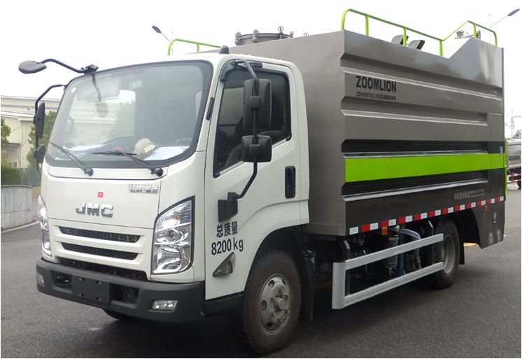 垃圾桶有了“洗澡房”，去污消毒更健全